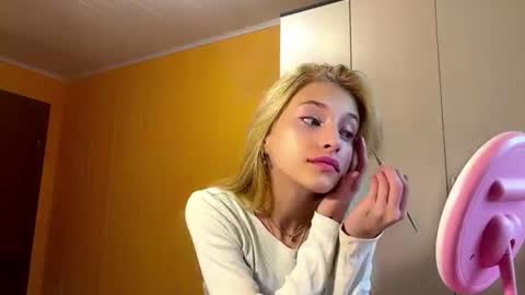 Sabina online show from July 2026 04:05:01 PM