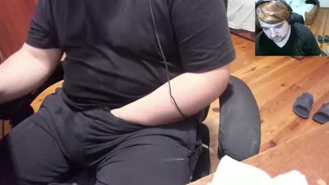 1141323  my Lord Mister Max   moms treasure online show from October 2025 07:56:01 PM