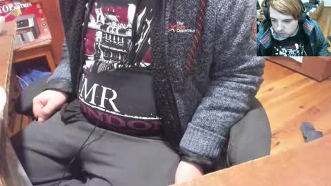 1141323  my Lord Mister Max   moms treasure online show from October 2025 06:08:01 PM