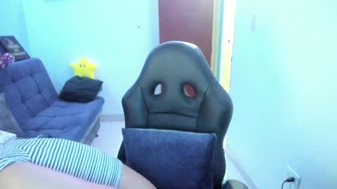 Snapshot of sabrina_chester_02 chatting on December 2024 12:45:02 AM Angie online show from December 2024 12:45:02 AM