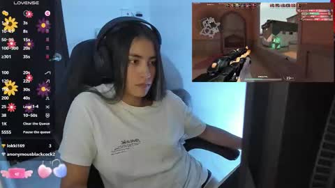 Snapshot of sabrina_chester_02 chatting on November 2025 01:50:02 AM Angie online show from November 2025 01:50:02 AM