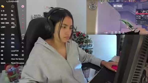 Angie  online show from December 2025 05:09:01 PM