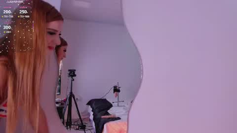 Snapshot of sabrina_f0xx chatting on July 2026 06:32:02 PM sabrina_f0xx online show from July 2026 06:32:02 PM