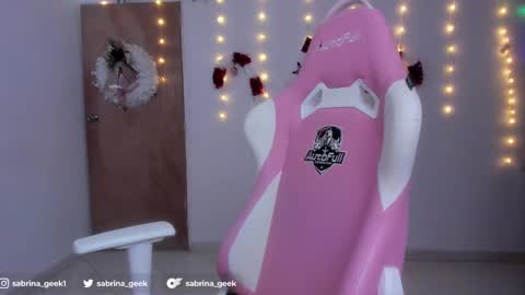 Snapshot of sabrina_geek chatting on December 2024 06:42:02 PM sabrina_geek online show from December 2024 06:42:02 PM