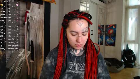 Lilith Solar online show from November 2025 09:52:02 AM