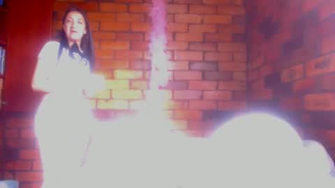 Snapshot of sabrina_v_ chatting on March 2025 12:44:02 PM Sabrina online show from March 2025 12:44:02 PM