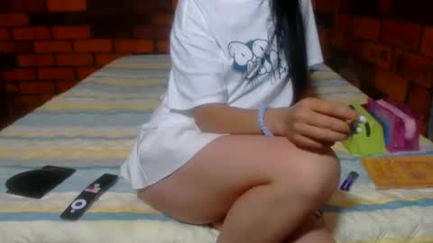 Snapshot of sabrina_v_ chatting on March 2025 05:38:02 AM Sabrina online show from March 2025 05:38:02 AM