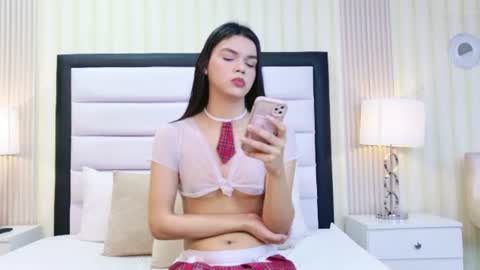 Sabrina Foox online show from June 2026 07:23:01 PM