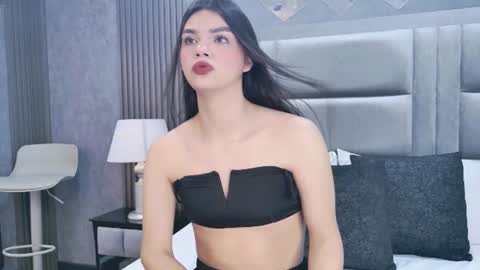Sabrina Foox online show from July 2026 08:55:02 PM