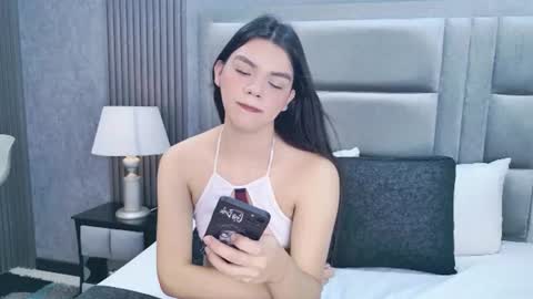 Sabrina Foox online show from July 2026 02:04:02 PM