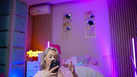 SabrinaJade online show from February 2026 05:33:02 AM