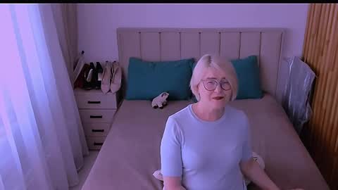 Sabrina MacMarren online show from May 2026 03:53:02 PM