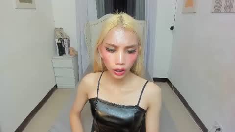 sabrinavoss online show from July 2026 07:39:01 PM