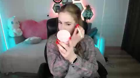 Snapshot of sabrinviolet chatting on April 2026 08:12:02 AM Sabrina Violet online show from April 2026 08:12:02 AM