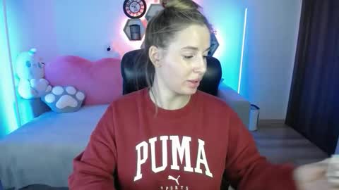 Snapshot of sabrinviolet chatting on May 2026 08:11:01 AM Sabrina Violet online show from May 2026 08:11:01 AM