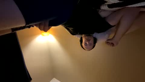 sabrosocockcarnesandwich online show from April 2026 03:00:01 AM