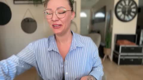Snapshot of sacha__xx chatting on March 2026 11:59:02 AM sacha__xx online show from March 2026 11:59:02 AM