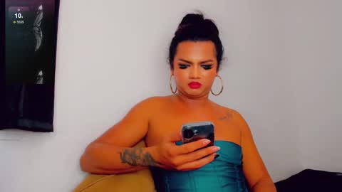 Snapshot of sacha_candy chatting on December 2024 12:28:01 AM Sacha online show from December 2024 12:28:01 AM