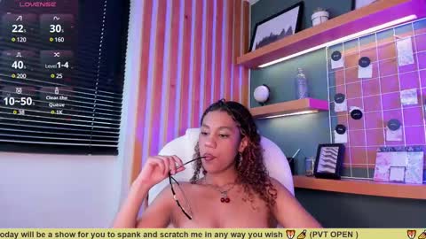 Snapshot of sade_jackson1 chatting on March 2025 01:28:01 PM Sophie online show from March 2025 01:28:01 PM