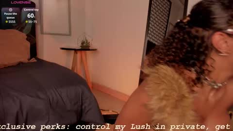 Snapshot of sade_jackson1 chatting on October 2025 05:22:02 AM Sophie online show from October 2025 05:22:02 AM