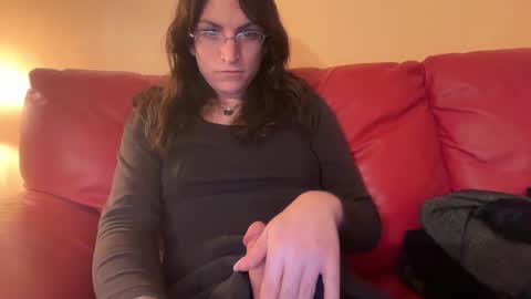 Snapshot of sadie_stars chatting on November 2025 02:01:02 AM Sadie online show from November 2025 02:01:02 AM