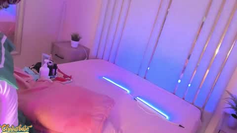 Mara online show from November 2025 04:11:02 AM