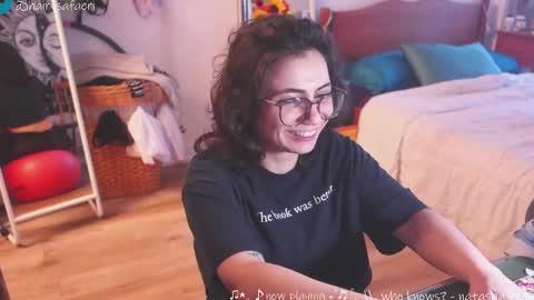 Safa online show from February 2025 10:15:02 PM