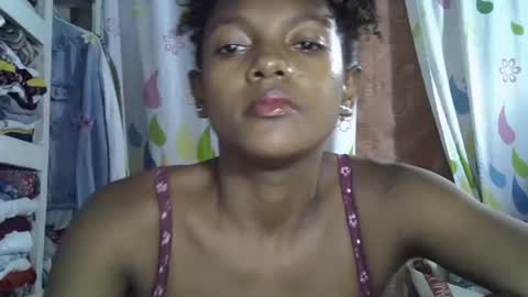 Snapshot of safira19 chatting on October 2025 08:07:02 PM safira19 online show from October 2025 08:07:02 PM