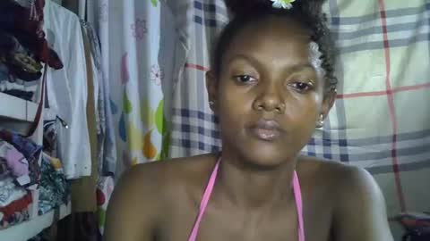 Snapshot of safira19 chatting on October 2025 09:15:02 PM safira19 online show from October 2025 09:15:02 PM