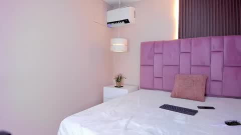 Snapshot of safiro_1 chatting on November 2025 08:09:01 PM Safiro online show from November 2025 08:09:01 PM