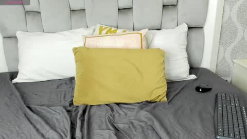 Snapshot of sagitariuuuss chatting on January 2025 03:01:02 PM Cattleya online show from January 2025 03:01:02 PM