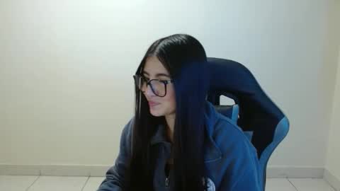 Sahaliefox  online show from June 2026 08:57:02 PM