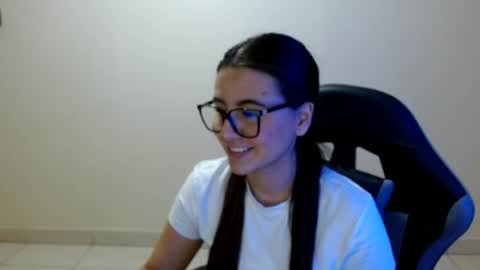 Sahaliefox  online show from June 2026 09:05:02 PM