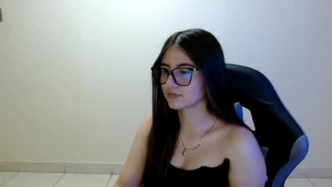 Sahaliefox  online show from July 2026 09:03:01 PM