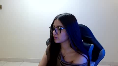 Sahaliefox  online show from July 2026 01:39:02 PM