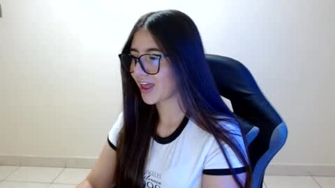 Sahaliefox  online show from July 2026 09:42:02 PM