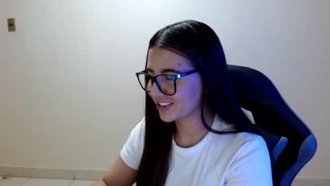 Sahaliefox  online show from July 2026 10:23:01 PM