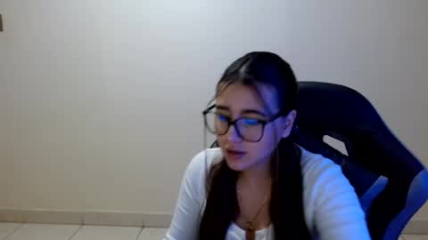 Sahaliefox  online show from July 2026 09:57:01 PM