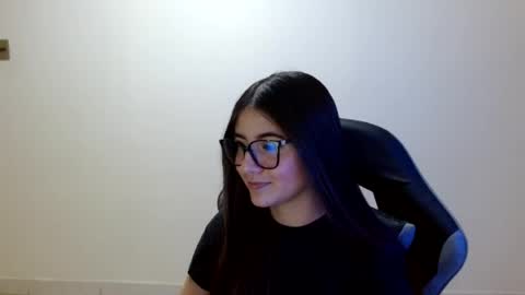 Sahaliefox  online show from July 2026 07:54:01 PM
