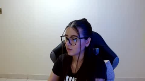Sahaliefox  online show from July 2026 10:20:02 PM