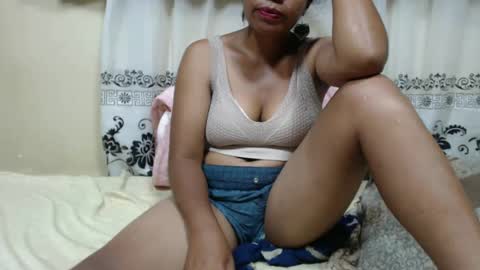 Snapshot of sahobelle chatting on February 2025 06:33:01 PM sahobelle online show from February 2025 06:33:01 PM