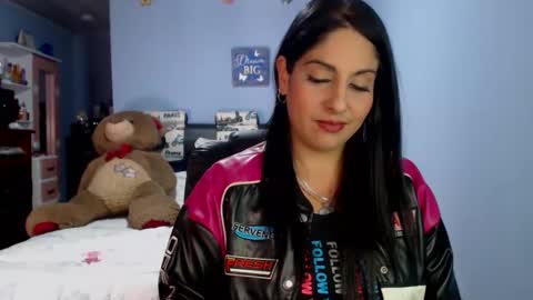 Karina online show from May 2026 04:05:02 PM