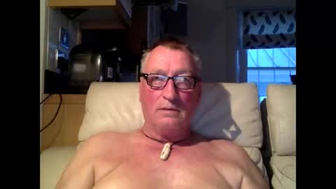 sail_naked online show from May 2026 08:17:01 PM
