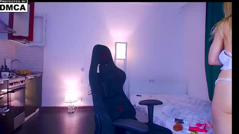Sofia online show from May 2026 11:01:04 PM