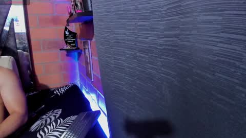 sainix_ online show from January 2025 02:25:01 AM