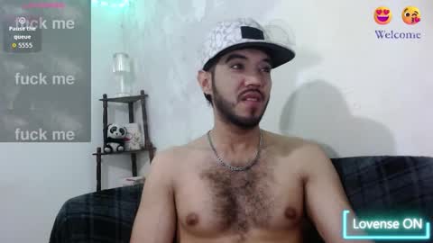 Snapshot of saint_castle chatting on January 2026 11:25:01 PM Saint Castle online show from January 2026 11:25:01 PM