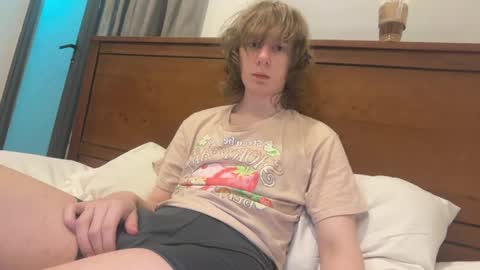 saintfawn online show from May 2026 12:17:02 AM