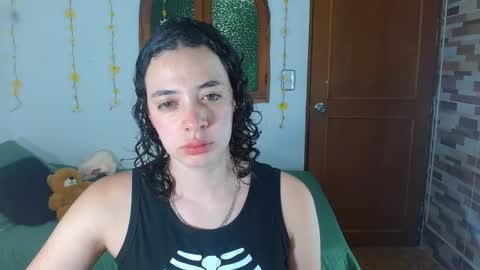 crisma online show from November 2025 11:05:01 PM