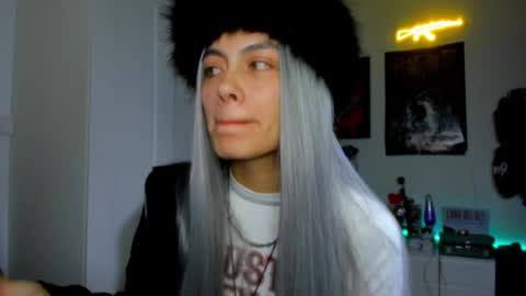    online show from January 2025 05:41:02 AM