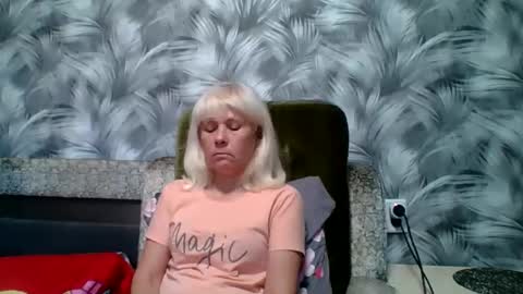 Snapshot of sakura_blonde chatting on November 2025 08:26:02 AM sakura_blonde online show from November 2025 08:26:02 AM